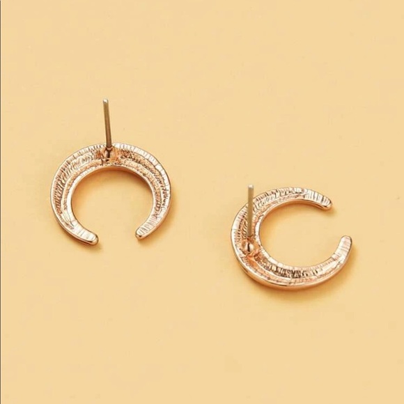Makayla • Crescent Moon Stud Earrings - Picture 5 of 7